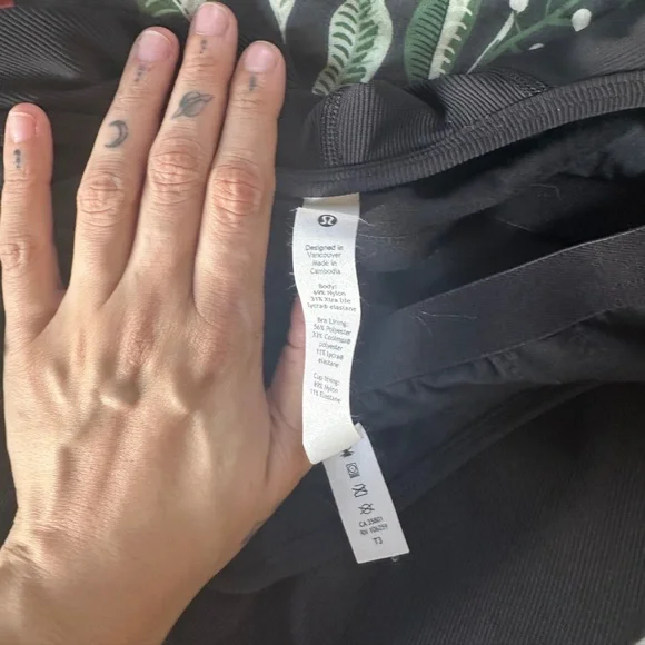 Lululemon Athletica Black Tank Top - Picture 2 of 4